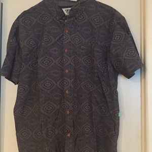 Vissla men’s button down shirt